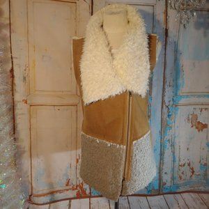 Saturday Sunday soft faux fur zipper sweater jacket vest/size M/cream tan grey